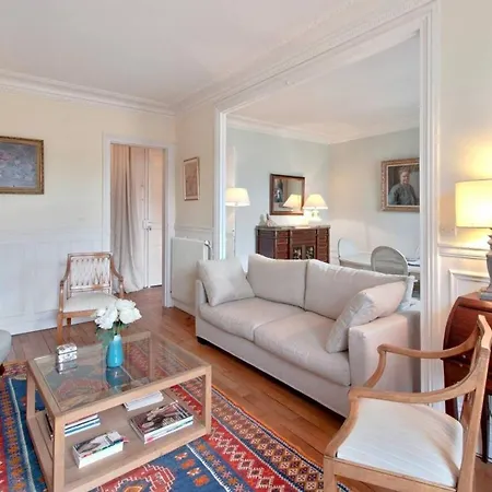 Bright In By Guestready Apartament *